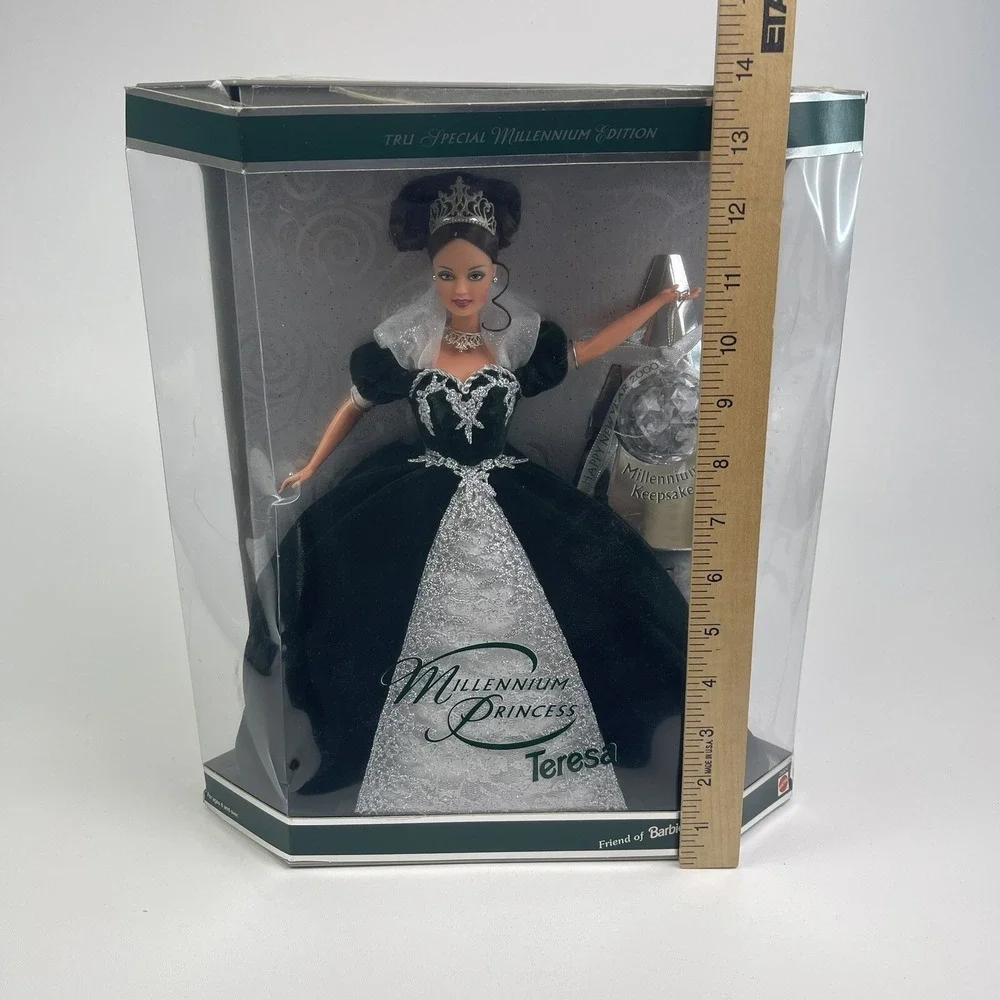Barbie Millennium Princess‎ Teresa Doll Toys R Us LE 1999 Mattel 25504